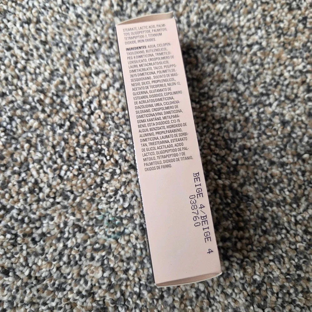 Mary Kay TimeWise Matte-Wear Liquid Foundation Beige 4 Oil-Free 1 fl oz 29 mL